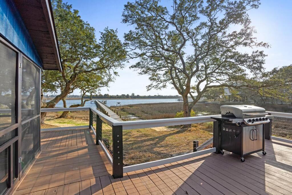 Вилла Dolphin Cove - Whole Waterfront House With Dock Ошен-Айл-Бич Экстерьер фото